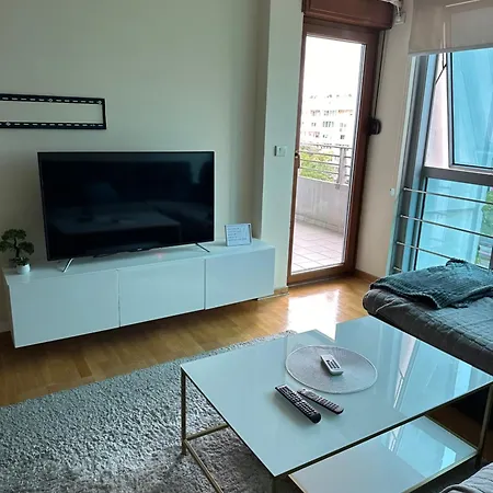 Great Location Two Bedroom Apatment 