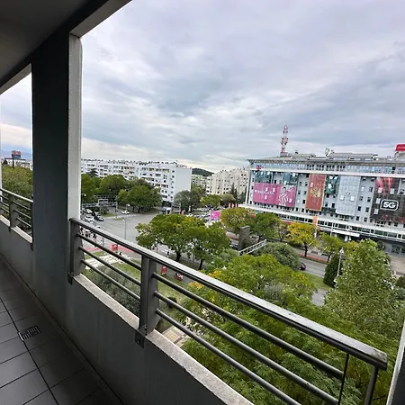 Great Location Two Bedroom Apatment 