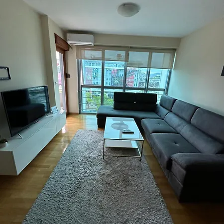 Lägenhet Great Location Two Bedroom Apatment 