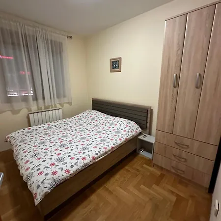 Great Location Two Bedroom Apatment 