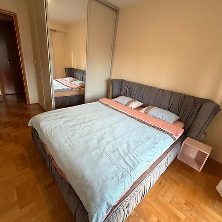 شقة Great Location Two Bedroom Apatment 