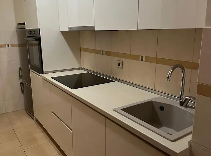 דירה Great Location Two Bedroom Apatment 