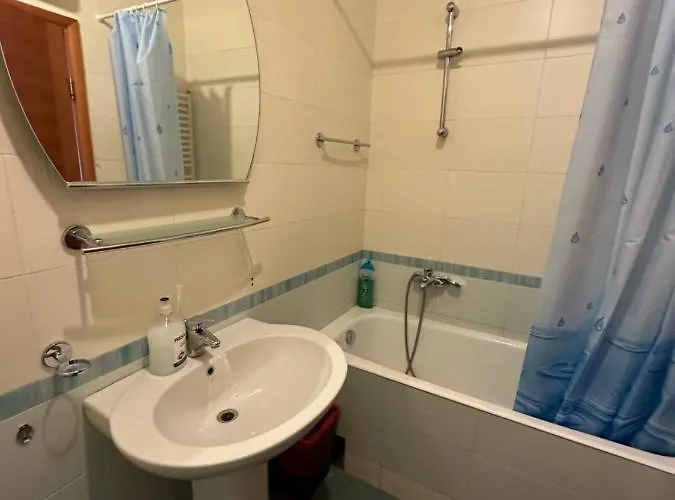 Great Location Two Bedroom Apatment 