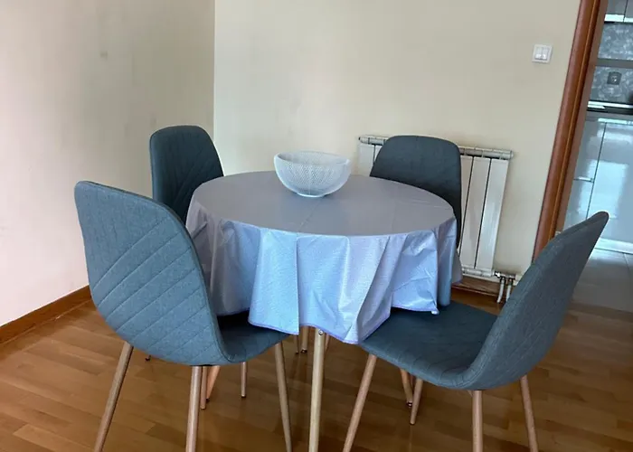 Great Location Two Bedroom Apatment 