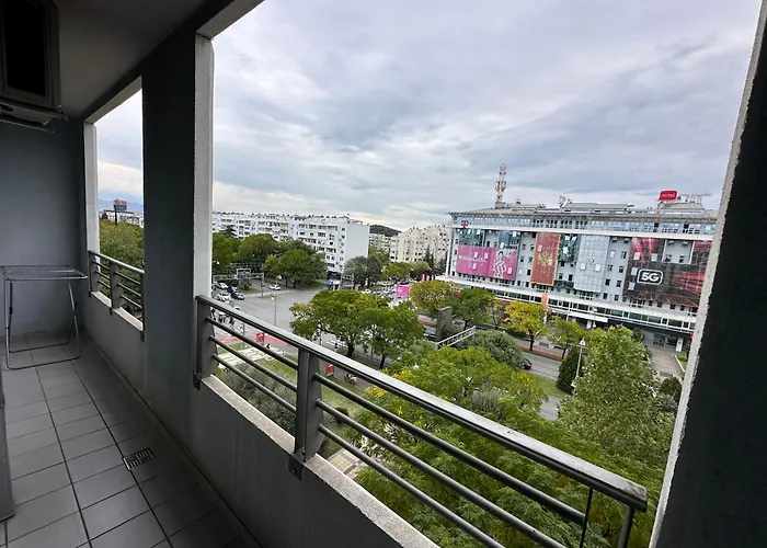 Great Location Two Bedroom Apatment 