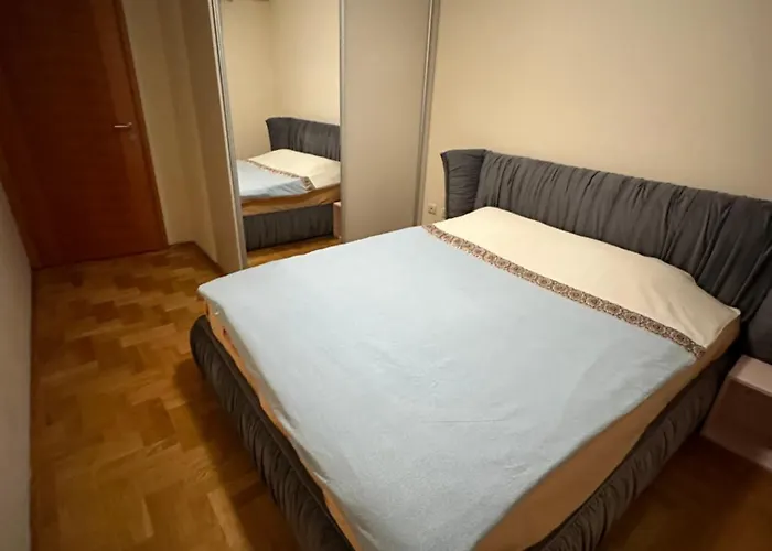 דירה Great Location Two Bedroom Apatment 