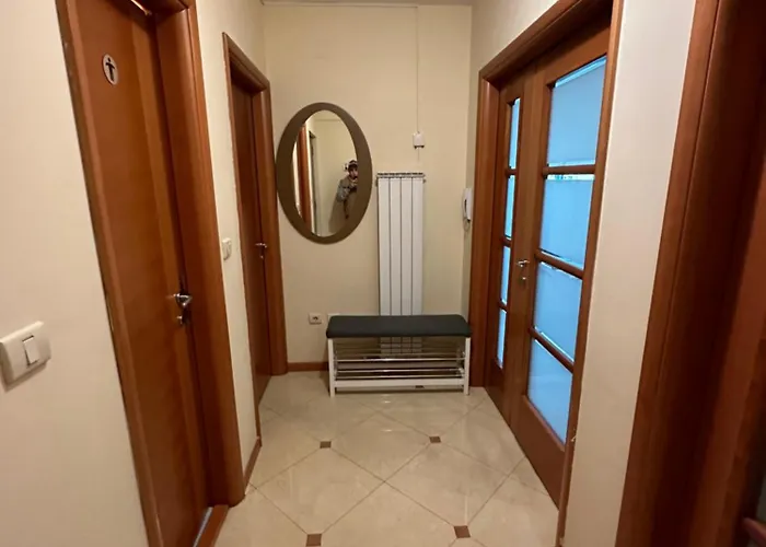 Great Location Two Bedroom Apatment 