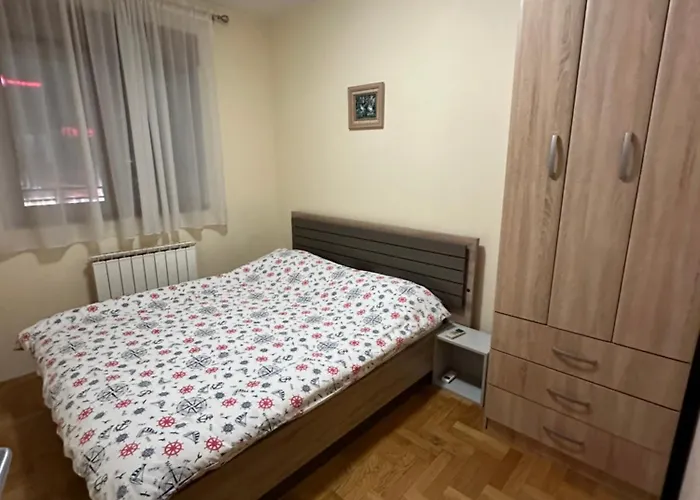 Great Location Two Bedroom Apatment 